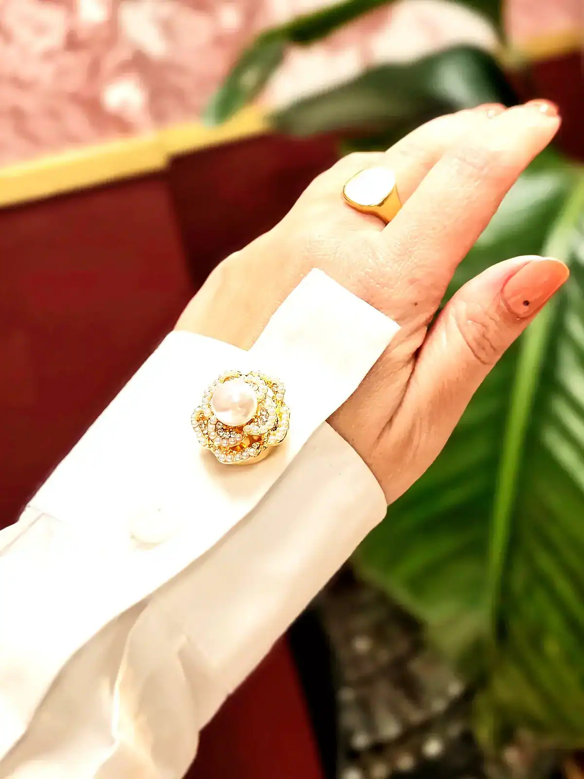 knappecovers guld blomst stor perle enkelt på ærme