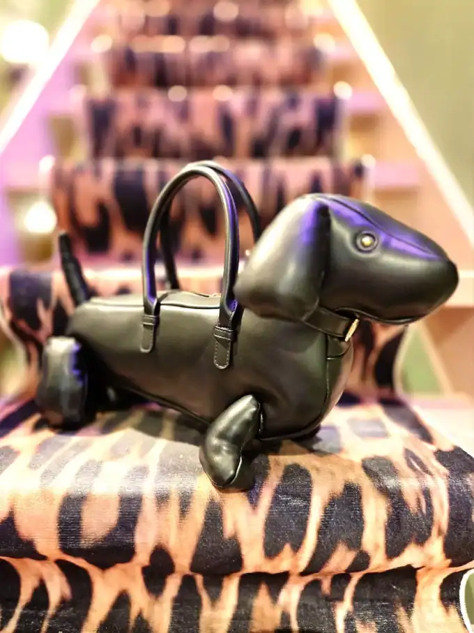 Gravhund taske sort