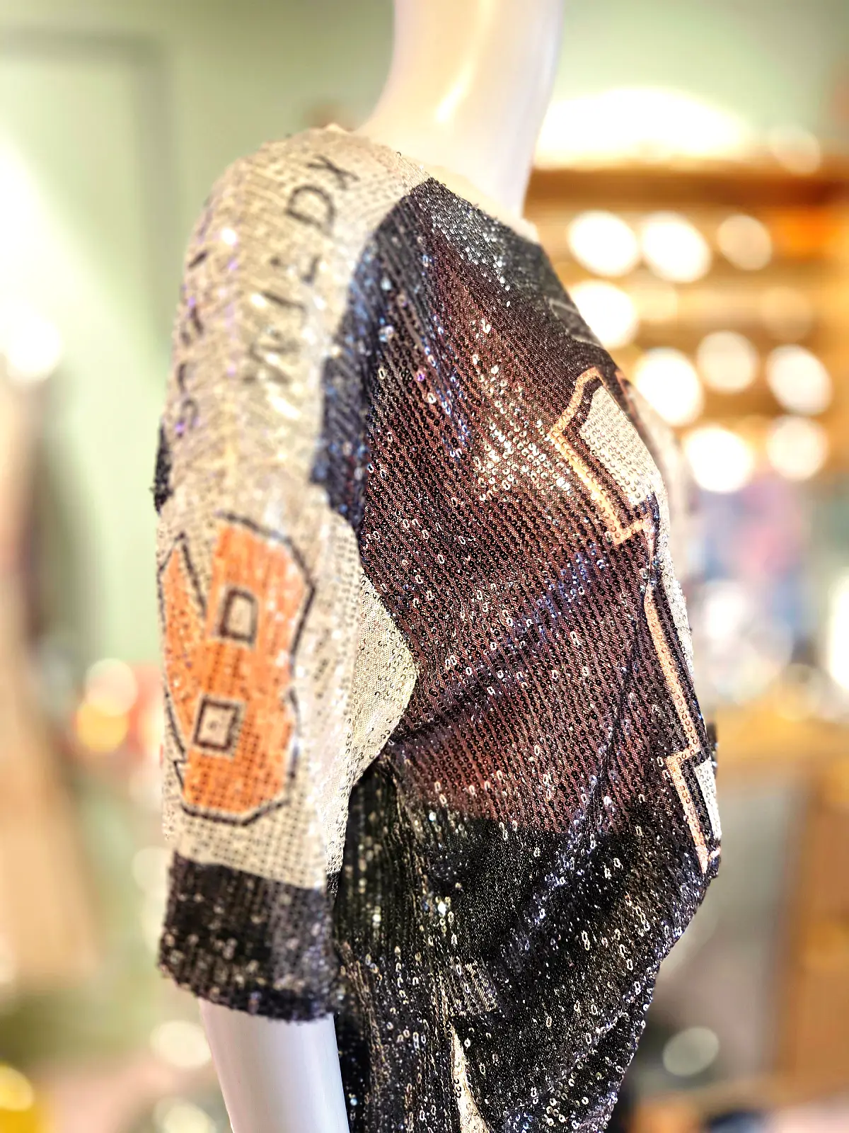 palliet nummer top sort og orange - ærmer